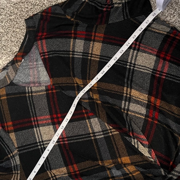 Maurice’s top 3x - Picture 6 of 6